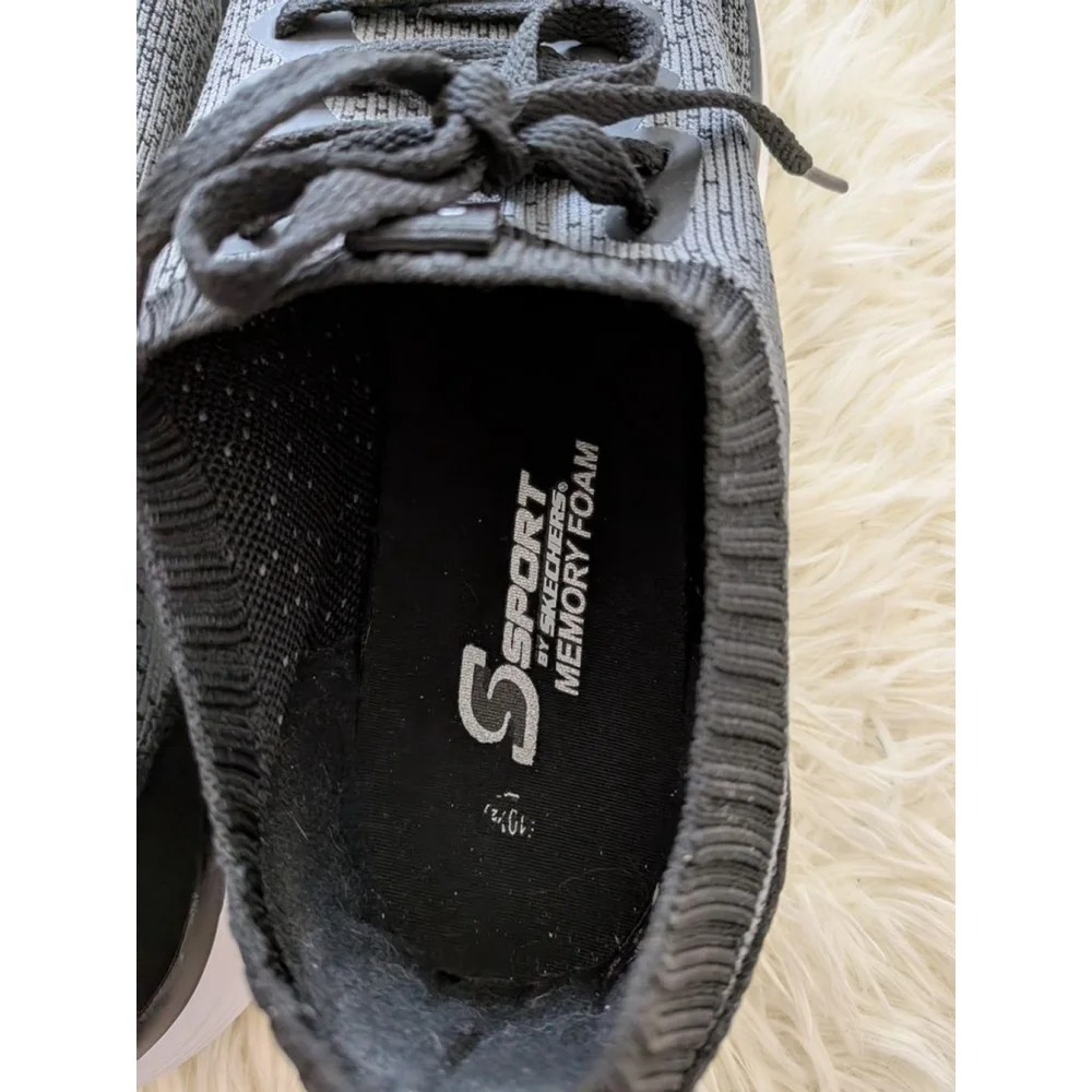 Men's Skechers Sport Sneakers Size 10.5 Black and Gray